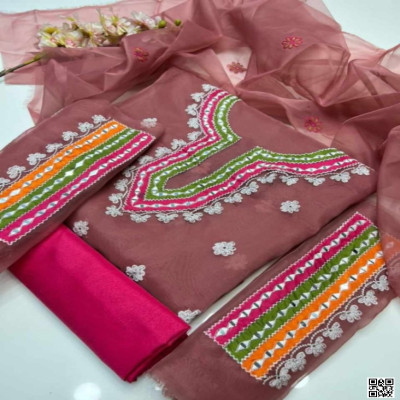 রেডিমেড জর্জেট ডলার এবং এমব্রয়ডারি কাজ করা থ্রী পিস