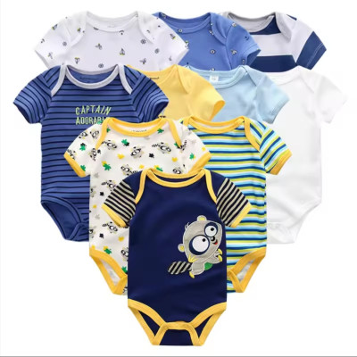 বেবি কিপার দশ পিসের কম্ব,কালার চুজ করার অপশন নেই, ছেলে বাবু না মেয়ে বাবু সিলেক্ট করে দিন প্রতি কালারের এক পিস করে দশ পিসের সেট মিলিয়ে দিব ইনশাল্লাহ৷