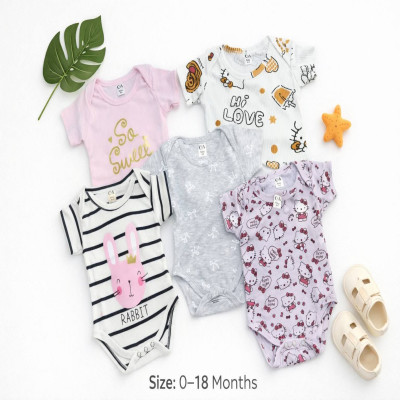 বেবি কিপার ৫ পিসের কম্ব,কালার চুজ করার অপশন নেই, ছেলে বাবু না মেয়ে বাবু সিলেক্ট করে দিন প্রতি কালারের এক পিস করে ৫ পিসের সেট মিলিয়ে দিব ইনশাল্লাহ৷